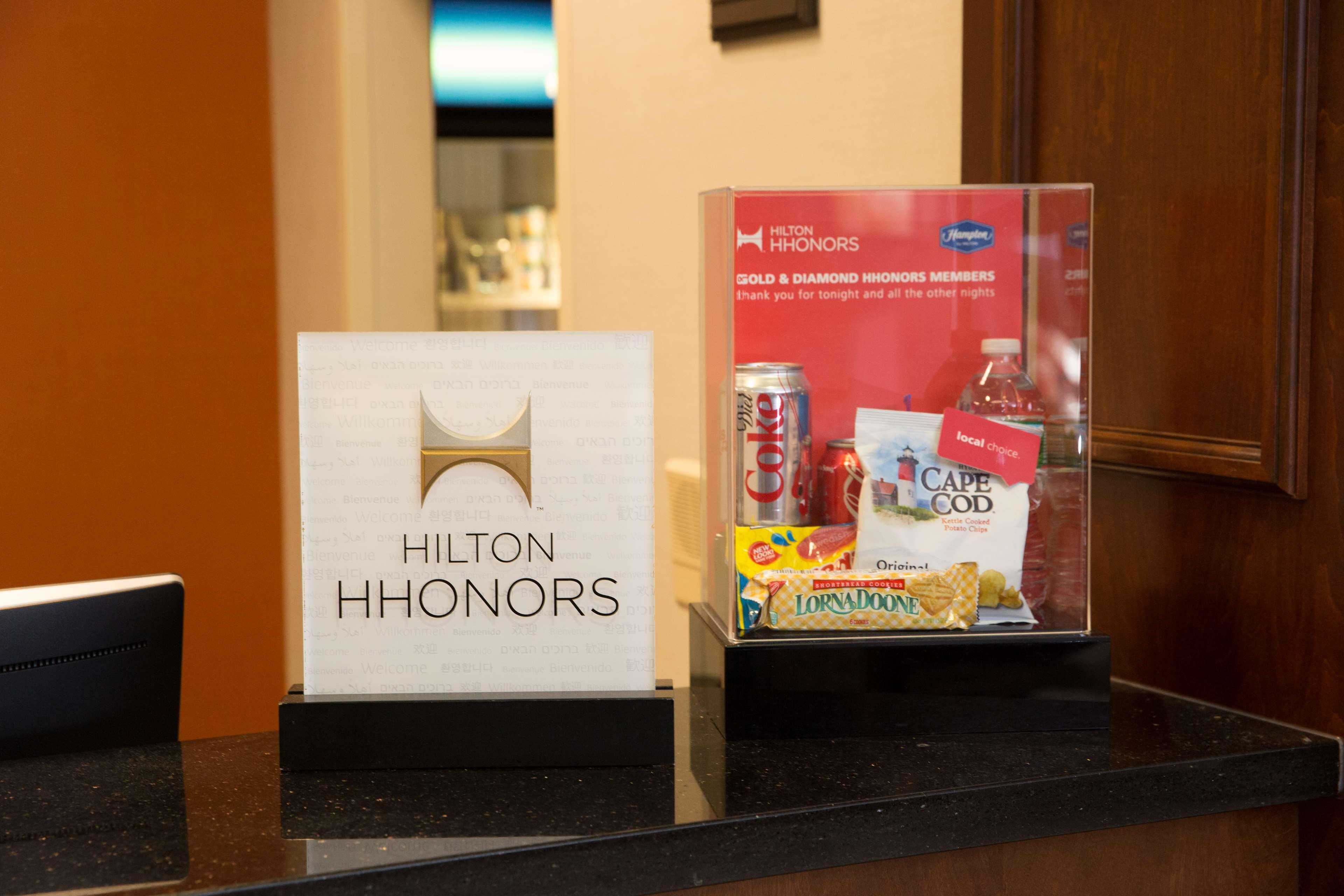 Hampton Inn Raynham-Taunton Ngoại thất bức ảnh
