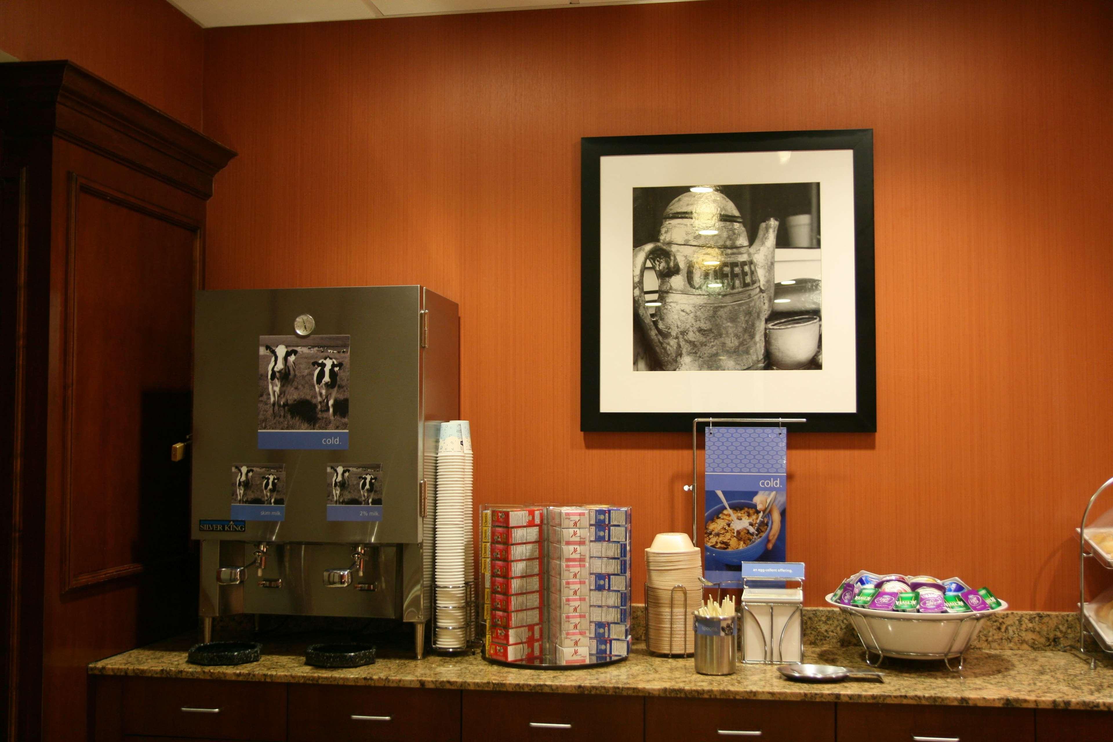 Hampton Inn Raynham-Taunton Ngoại thất bức ảnh
