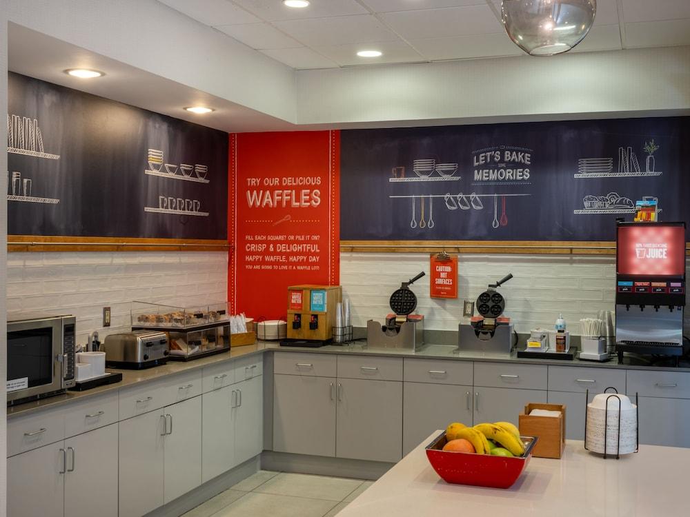 Hampton Inn Raynham-Taunton Ngoại thất bức ảnh