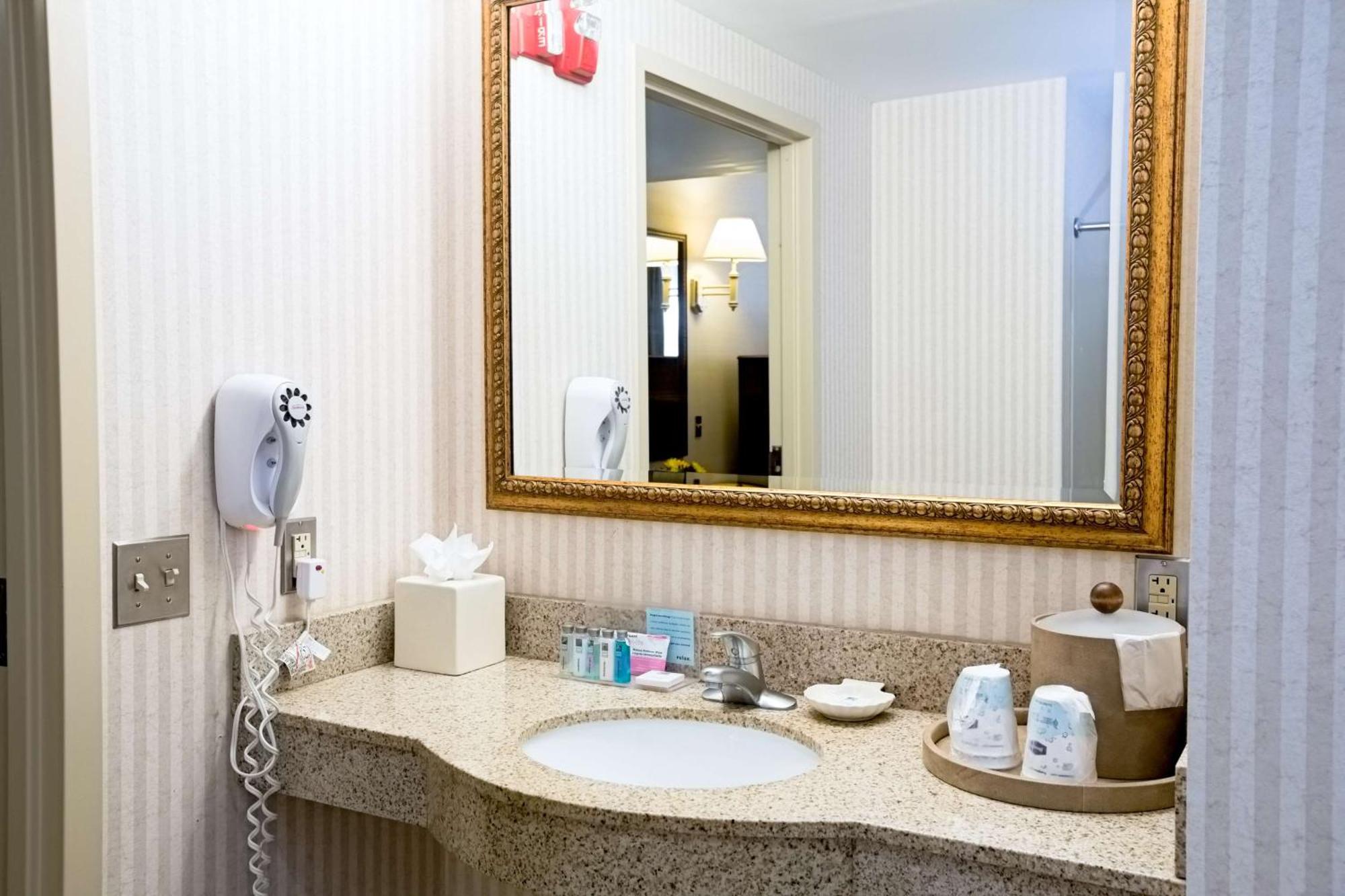 Hampton Inn Raynham-Taunton Ngoại thất bức ảnh